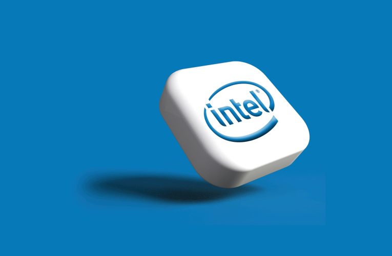 Intel Details 288-Core Clearwater Forest CPU with 17-Chiplet Design at Hot Chips 2025